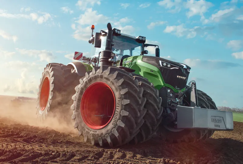 Fendt 1050 Vario / 724 Vario / 6275L, 3x48 Pieces