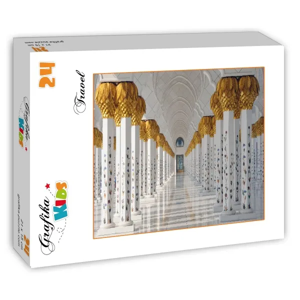 Sheikh Zayed Mosque in Abu Dhabi, United Arab Emirates