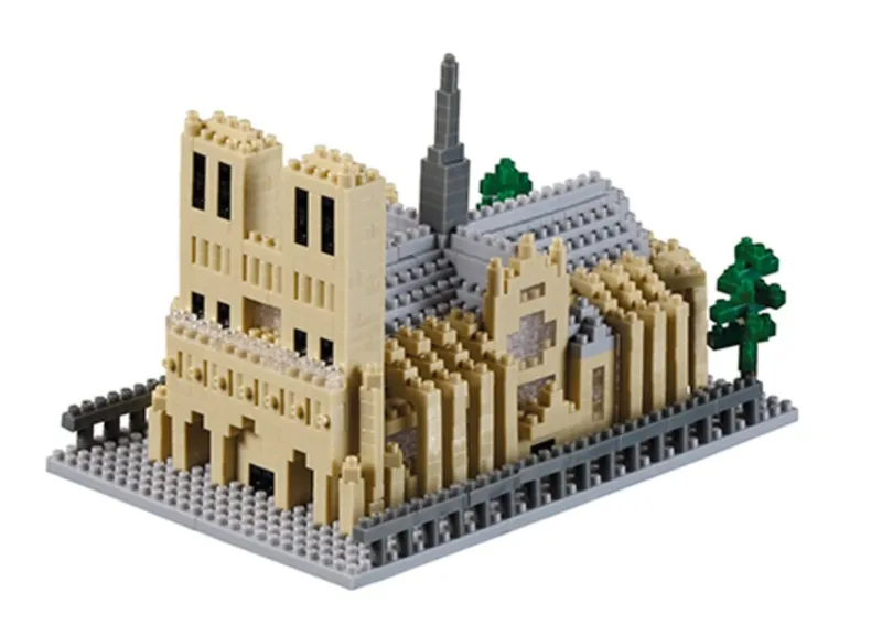 Nano 3D Puzzle - Notre-Dame Cathedral (Level 5)