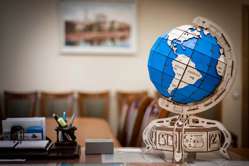 3D Wooden Jigsaw Puzzle - Blue Globe