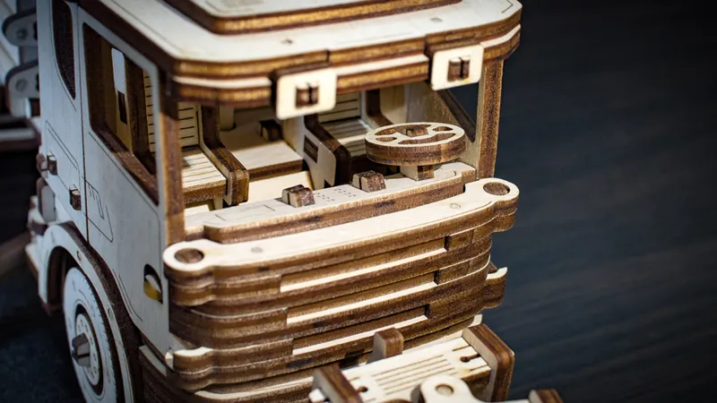 3D Wooden Jigsaw Puzzle - Snowtruck