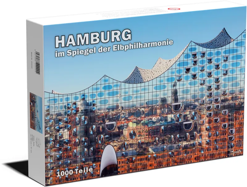 Hamburg in the reflection of the Elbe Philharmonic