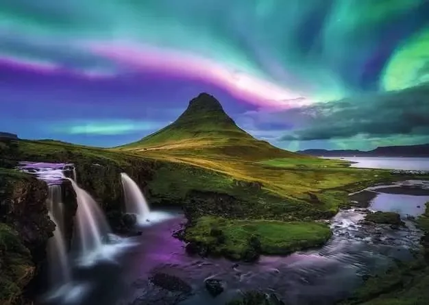Northern Lights Over Kirkjufell