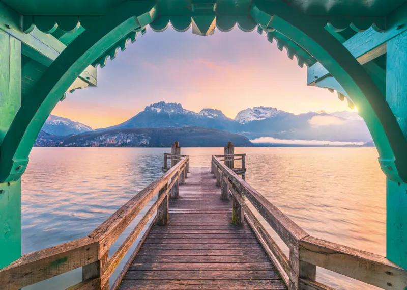 Puzzle Highlights - Dream Paths - Lake Annecy Footbridge