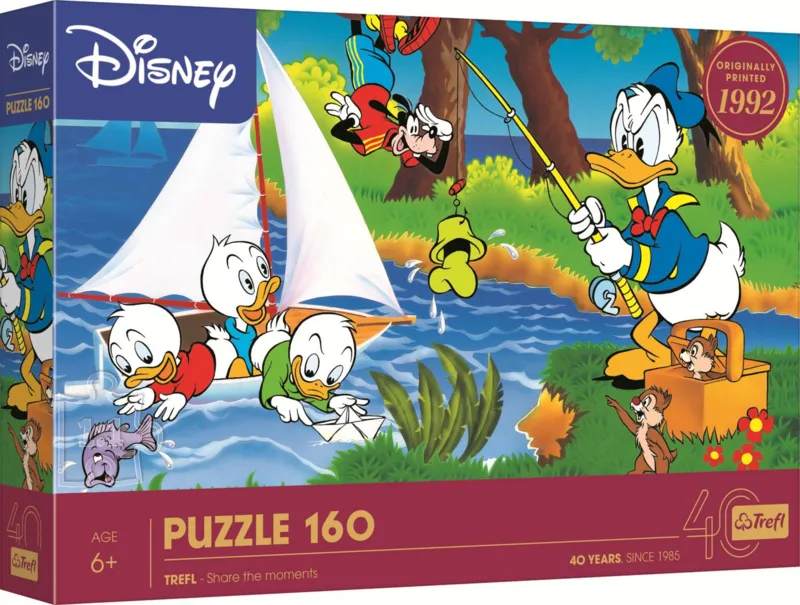 40th anniversary Trefl - Lakeside adventure - Disney Standard Characters