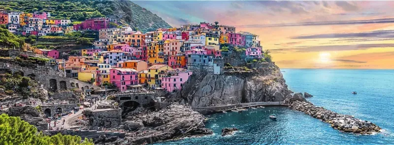 Vernazza bei Sonnenuntergang, Italien