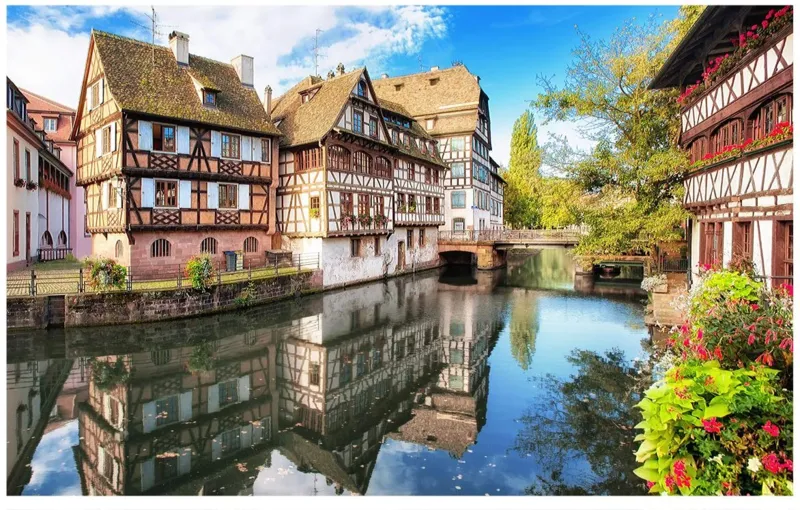 Plastic Puzzle - Strasbourg, Petite France